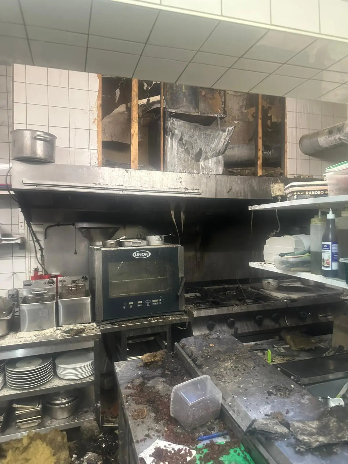 Nettoyage après incendie restaurant - Avant